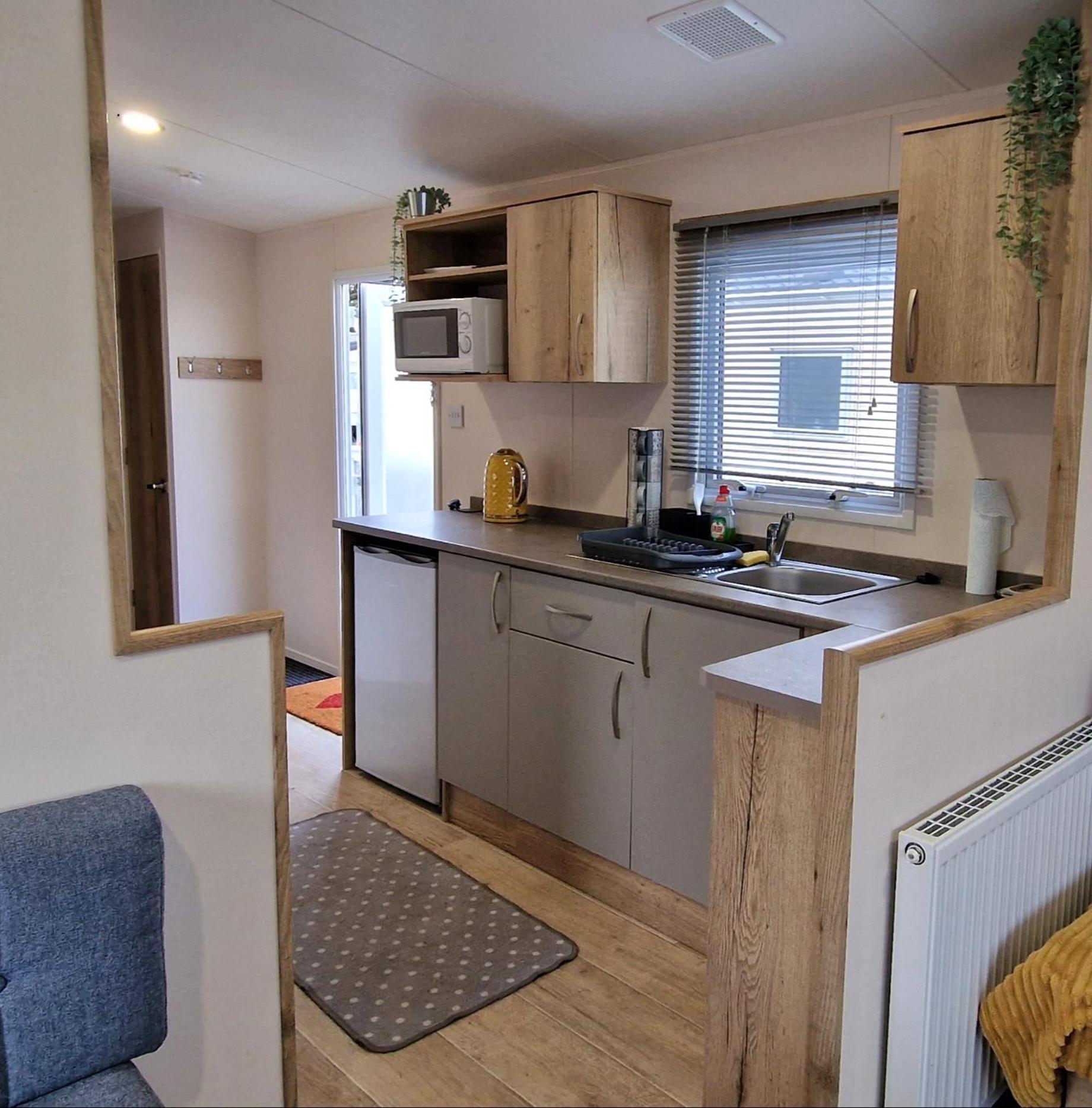 Cwtch, White Horse, Seal Bay Resort Selsey Bagian luar foto