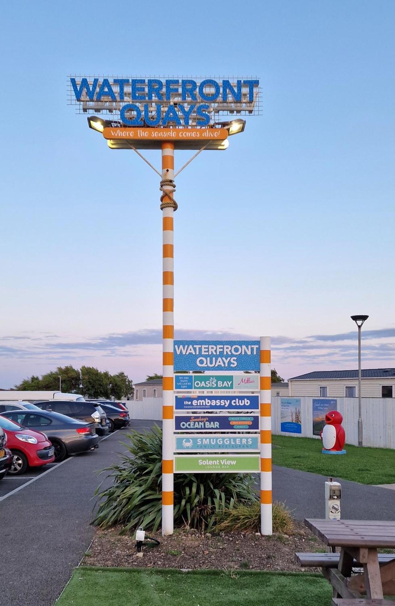 Cwtch, White Horse, Seal Bay Resort Selsey Bagian luar foto